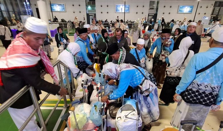 Key Issue: Kemenhaj Terima 72 Aduan Travel Umrah Bermasalah, Kasus Dugaan Penipuan Hanania Masuk Ranah Hukum