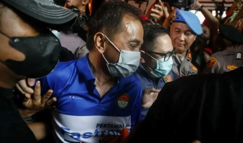 Roy Suryo dan Dokter Tifa Segera Dipindahkan ke Rutan Polda Metro Jaya – Jalani Tahap Dua di Kejari Jaksel