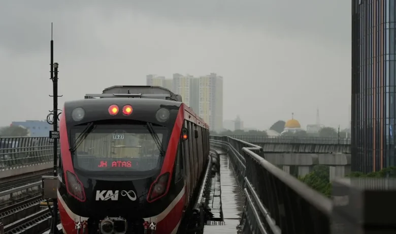 Key Strategy: MRT dan TransJakarta Rp1 Hari Ini, Kenapa Tarif LRT Jabodebek Tetap Normal? Ini Alasannya