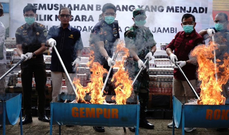 Important Visit: Bea Cukai Jambi Musnahkan Barang Ilegal Senilai Rp3,6 Miliar Hasil 115 Penindakan