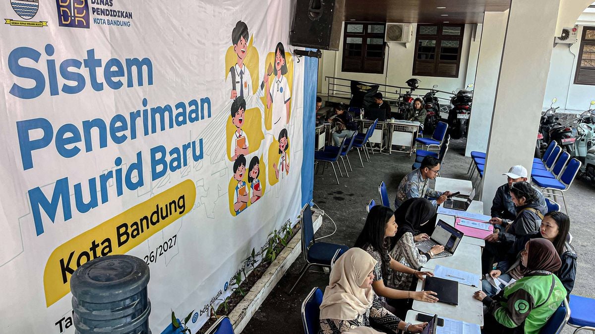 Responsif – Puluhan Sekolah di Bandung Nihil Aduan PCMB-SPMB