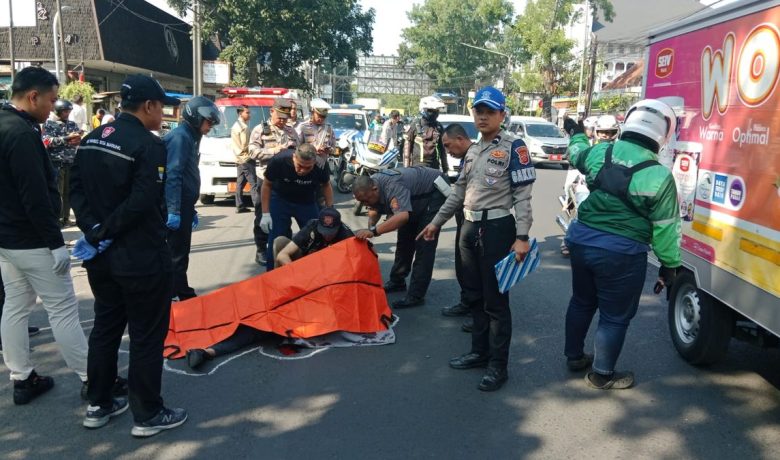 Kecelakaan Maut di Pasirkaliki Bandung – Pengendara Motor Tewas Usai Belok Tanpa Perhatikan Arus