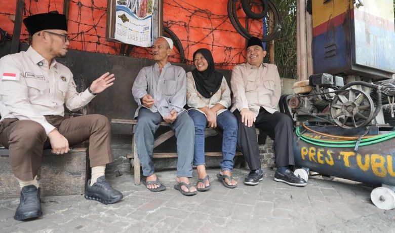 Tukang Tambal Ban di Semarang Dapat Bantuan Biaya Pelunasan Utang Berhaji