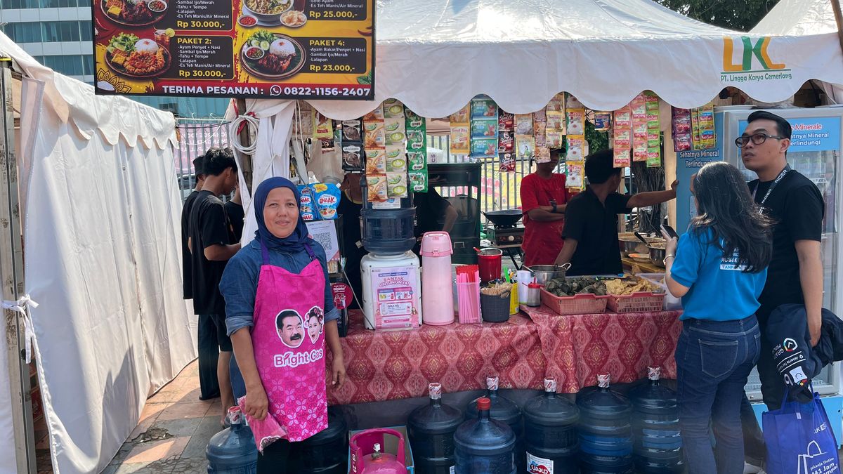 Key Strategy: Pertamina Dukung Usaha Mikro dan Kecil di Jakarta Fair, Puluhan Pedagang Kuliner Terima Bright Gas