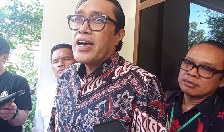 Visit Agenda: Ono Surono Hadiri Sidang: Hakim Malah Tanyakan Relevansi hingga Ade Kunang Nyatakan Tak Ada Uang ke PDIP