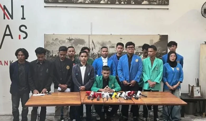 Latest Program: Siapa Saja Mahasiswa yang Catut Nama Kampus di Deklarasi BEM Bersatu? Ini Daftar Lengkapnya