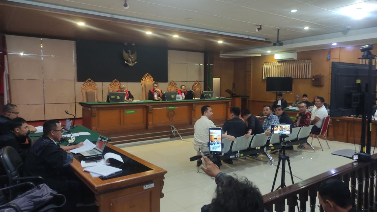 What Happened During: Saksi Akui Antarkan Rp 8,5 Miliar Ke Ade Kunang, Ijon Proyek atau Pinjaman?