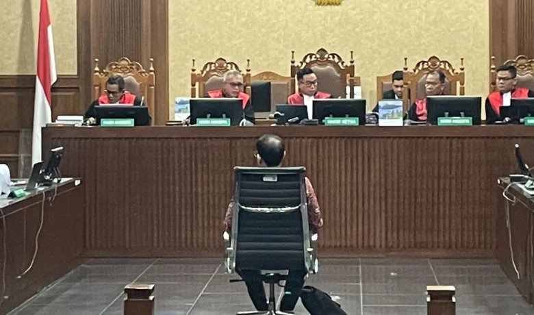 Tak Hanya 10 Tahun Penjara – Ini Daftar Hukuman yang Menanti Nadiem Makarim