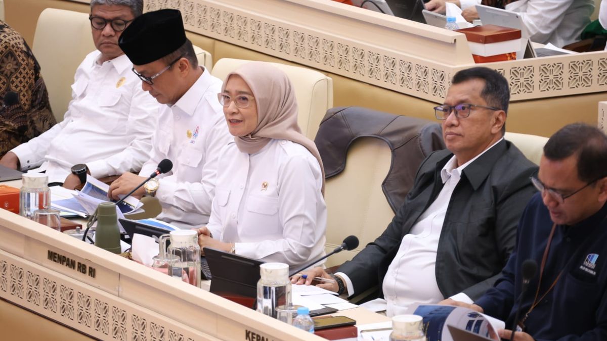 Topics Covered: Menteri Rini Sampaikan Capaian Kinerja Kementerian PANRB T.A 2025 pada Rapat Kerja DPR RI