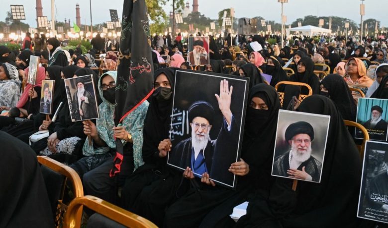 Topics Covered: Seruan Bunuh Trump Bergema di Pemakaman Khamenei, Diucapkan di Hadapan Jutaan Orang