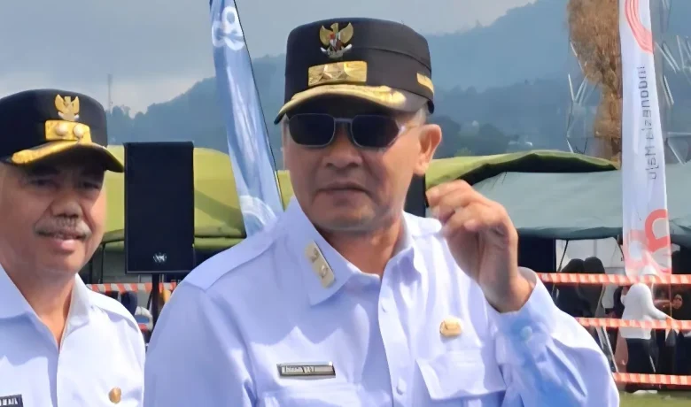 Solving Problems: Erwan Setiawan Tanggapi Isu Keretakan Hubungan Farhan-Erwin: Duduk Bersama, Jangan Paaing-aing