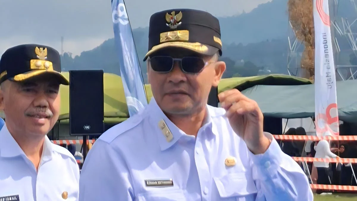 Solving Problems: Erwan Setiawan Tanggapi Isu Keretakan Hubungan Farhan-Erwin: Duduk Bersama, Jangan Paaing-aing