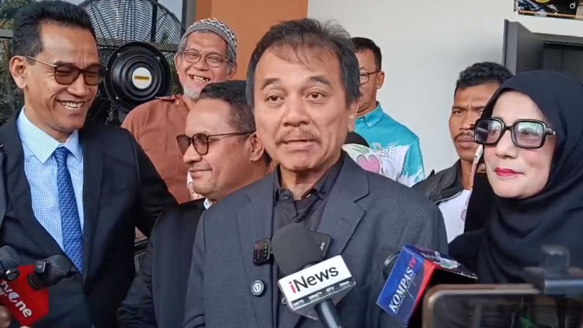 Historic Moment: Jelang Sidang Praperadilan, Roy Suryo Ganti Tim Kuasa Hukum Ditengah Isu Perpecahan