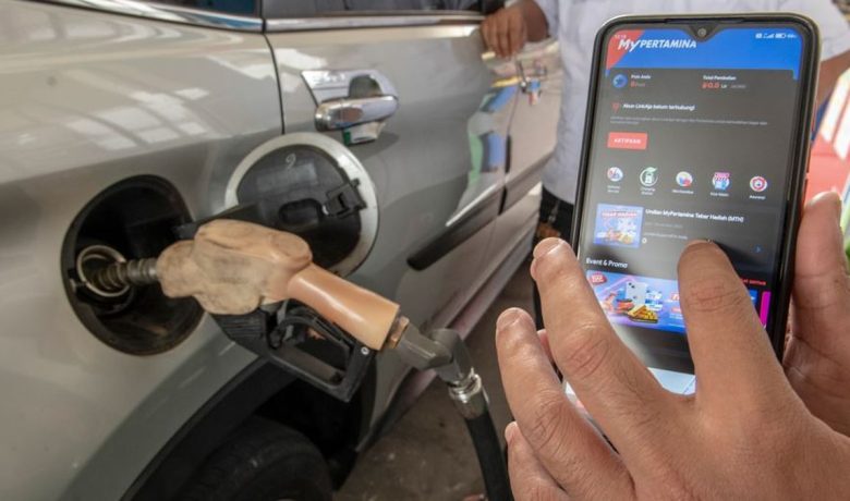 Key Issue: Benarkah Kendaraan Nunggak Pajak Dilarang Isi Pertalite?