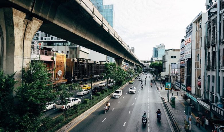 Flyover Latumeten Dilengkapi Halte Transjakarta dan Fasilitas Lift Khusus Disabilitas