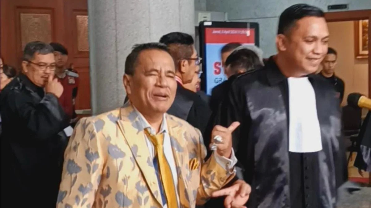 Important Visit: Hotman Paris Jadi Pembela Febrie Adriansyah, Langsung Sambangi Kejagung
