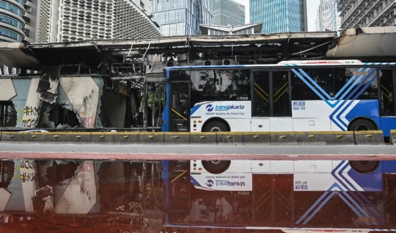 Main Agenda: Pemprov Jakarta Tanggung Rp9.500 untuk Satu Penumpang Transjakarta, per Tahun Capai Rp3 Triliun