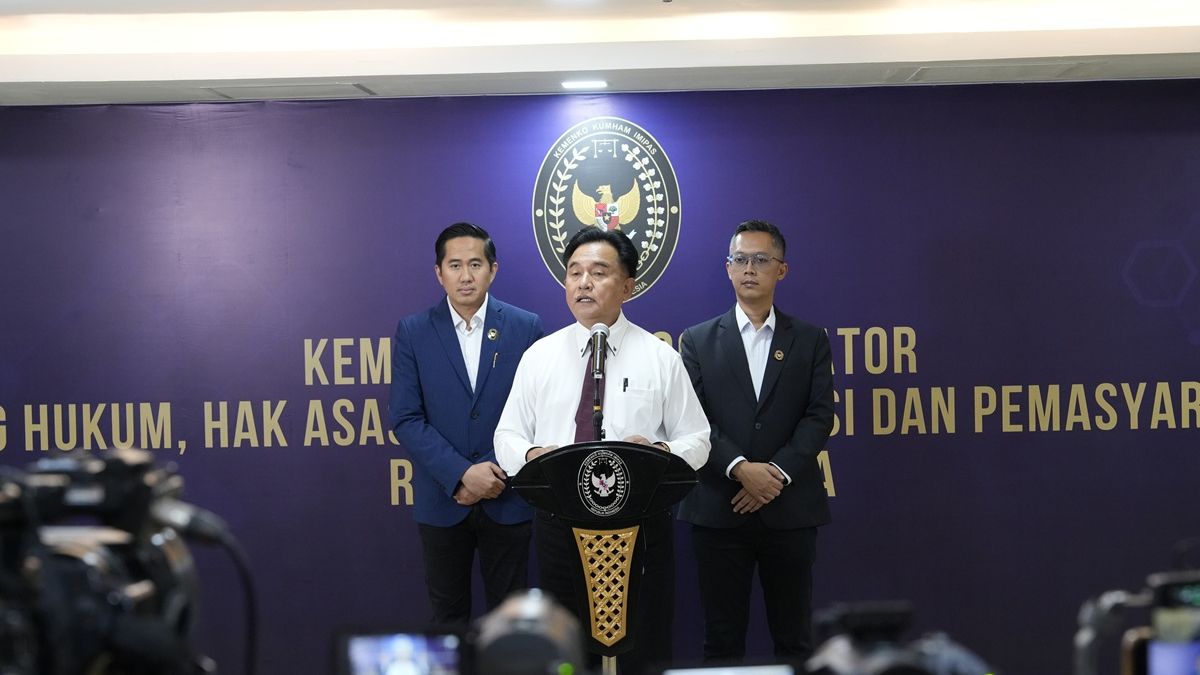 Yusril Ungkap Sosok Warga Palestina yang Dideportasi ke Siprus